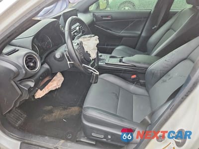 Zdjęcie 7 z 12 samochodu: 2021 LEXUS IS 300 VIN:JTHC81F29M5044834 - miniatura