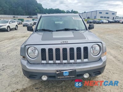 Piąte zdjęcie samochodu w środku: 2016 JEEP PATRIOT SPORT VIN:1C4NJPBA1GD796066 - miniatura
