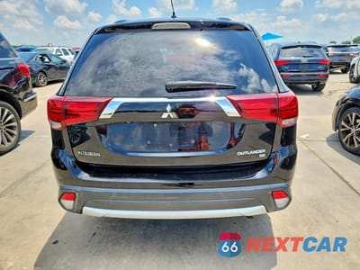 Zdjęcie 6 z 13 samochodu: 2016 MITSUBISHI OUTLANDER SE VIN:JA4AD3A38GZ011797 - miniatura