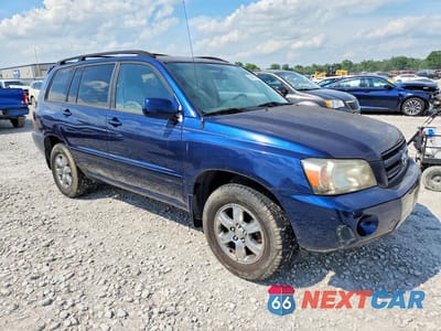 Czwarte zdjęcie samochodu z boku: 2005 TOYOTA HIGHLANDER LIMITED VIN:JTEEP21AX50075800 - miniatura