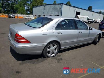 Trzecie zdjęcie samochodu z tyłu: 2002 MERCEDES-BENZ S 500 VIN:WDBNG75J12A286612 - miniatura