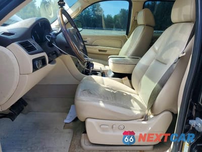 Zdjęcie 7 z 13 samochodu: 2007 CADILLAC ESCALADE LUXURY VIN:1GYFK63817R129941 - miniatura
