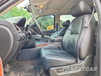 Zdjęcie 7 z 12 samochodu: 2011 CHEVROLET AVALANCHE LTZ VIN:3GNTKGE36BG285263 - miniatura