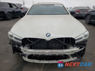 Piąte zdjęcie samochodu w środku: 2021 BMW 530 I VIN:WBA53BH0XMCF69844 - miniatura