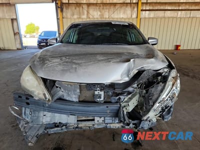 Piąte zdjęcie samochodu w środku: 2015 NISSAN SENTRA S VIN:3N1AB7AP1FY345929 - miniatura