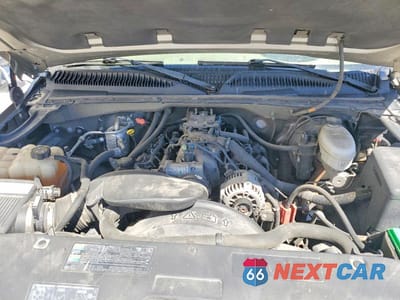Zdjęcie 11 z 12 samochodu: 2003 GMC NEW SIERRA C1500 VIN:2GTEC19TX31353256 - miniatura
