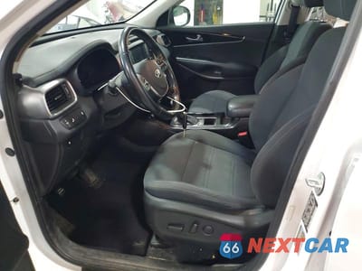 Zdjęcie 7 z 12 samochodu: 2019 KIA SORENTO LX VIN:5XYPGDA39KG568447 - miniatura