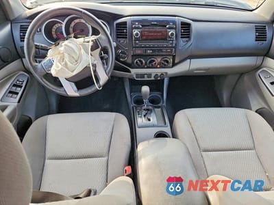 Zdjęcie 8 z 13 samochodu: 2012 TOYOTA TACOMA DOUBLE CAB VIN:3TMLU4EN1CM093593 - miniatura