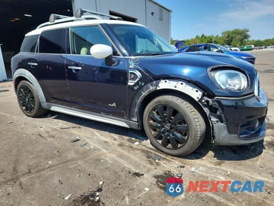 Czwarte zdjęcie samochodu z boku: 2020 MINI COOPER S COUNTRYMAN ALL4 VIN:WMZYX1C05L3L97272 - miniatura