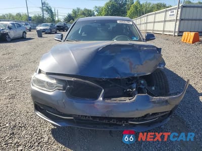 Piąte zdjęcie samochodu w środku: 2018 BMW 330 XI VIN:WBA8D9C53JEB35190 - miniatura
