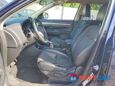 Zdjęcie 7 z 12 samochodu: 2015 MITSUBISHI OUTLANDER SE VIN:JA4AD3A31FZ013163 - miniatura