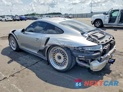 Drugie zdjęcie samochodu z przodu: 2016 PORSCHE 911 GT3 RS VIN:WP0AF2A99GS192917 - miniatura