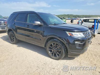 Czwarte zdjęcie samochodu z boku: 2019 FORD EXPLORER XLT VIN:1FM5K8D87KGB07874 - miniatura