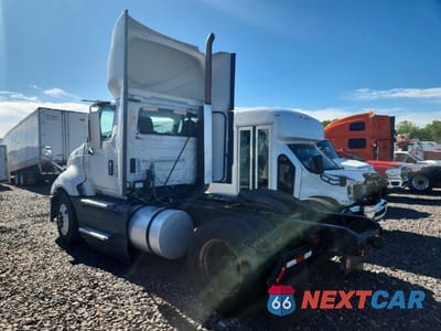 Trzecie zdjęcie samochodu z tyłu: 2017 INTERNATIONAL PROSTAR SEMI TRUCK VIN:1HSDGAPR5HH164789 - miniatura