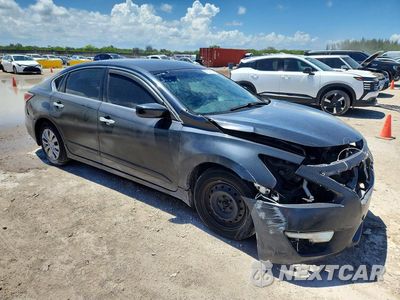 Czwarte zdjęcie samochodu z boku: 2015 NISSAN ALTIMA 2.5 S VIN:1N4AL3APXFC416434 - miniatura