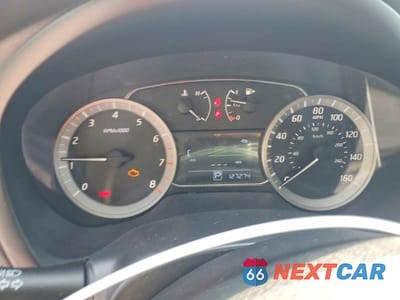 Zdjęcie 9 z 12 samochodu: 2013 NISSAN SENTRA S VIN:3N1AB7AP8DL770705 - miniatura