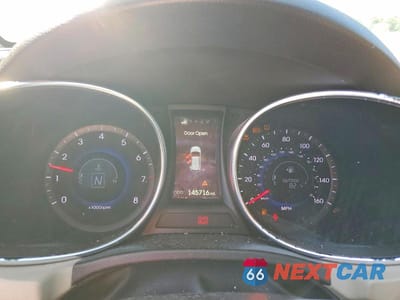 Zdjęcie 9 z 12 samochodu: 2016 HYUNDAI SANTA FE SE VIN:KM8SR4HF3GU139827 - miniatura