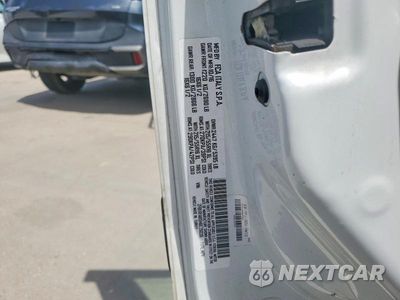 Zdjęcie 12 z 12 samochodu: 2017 RAM PROMASTER CITY VIN:ZFBERFAB5H6E26036 - miniatura