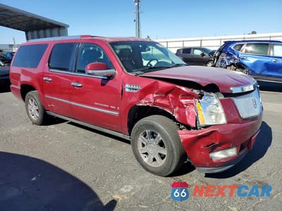 Czwarte zdjęcie samochodu z boku: 2007 CADILLAC ESCALADE ESV VIN:1GYFK66847R321110 - miniatura