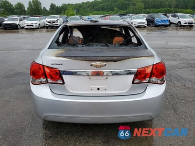 Zdjęcie 6 z 12 samochodu: 2013 CHEVROLET CRUZE LS VIN:1G1PA5SH7D7169322 - miniatura