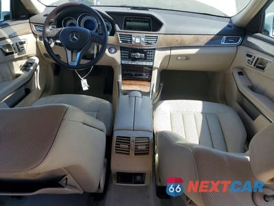 Zdjęcie 8 z 12 samochodu: 2014 MERCEDES-BENZ E 550 4MATIC VIN:WDDHF9BB6EA883162 - miniatura