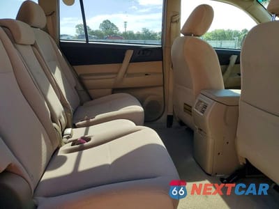 Zdjęcie 11 z 14 samochodu: 2008 TOYOTA HIGHLANDER BASE VIN:JTEDS41A282060724 - miniatura