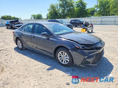 Czwarte zdjęcie samochodu z boku: 2026 TOYOTA CAMRY LE VIN:4T1DBADK9TU058808 - miniatura