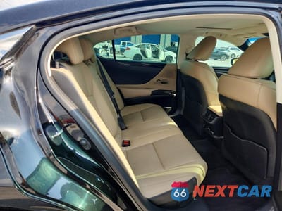 Zdjęcie 10 z 12 samochodu: 2021 LEXUS ES 300H VIN:58ADA1C13MU001378 - miniatura