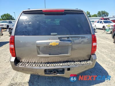 Zdjęcie 6 z 13 samochodu: 2013 CHEVROLET SUBURBAN K1500 LT VIN:1GNSKJE70DR158586 - miniatura