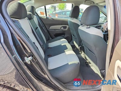 Zdjęcie 10 z 12 samochodu: 2011 CHEVROLET CRUZE LS VIN:1G1PC5SHXB7177969 - miniatura