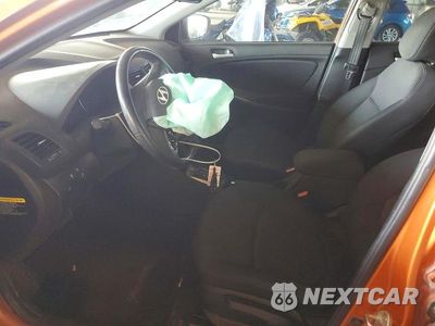 Zdjęcie 7 z 12 samochodu: 2015 HYUNDAI ACCENT SPORT VIN:KMHCU5AE5FU217680 - miniatura