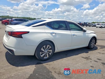 Trzecie zdjęcie samochodu z tyłu: 2020 NISSAN ALTIMA S VIN:1N4BL4BV1LC130460 - miniatura