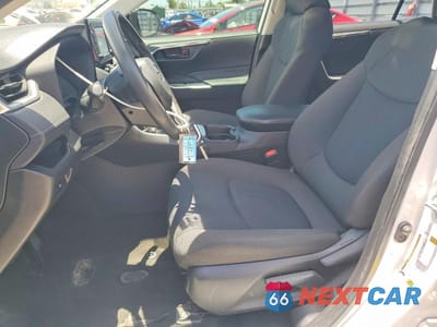 Zdjęcie 7 z 14 samochodu: 2021 TOYOTA RAV4 LE VIN:JTMH1RFV1MD071925 - miniatura