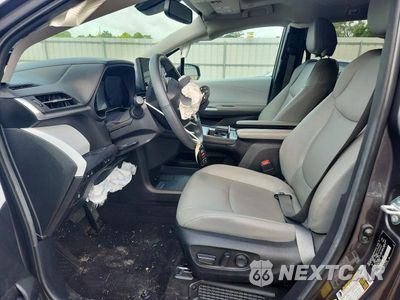 Zdjęcie 7 z 13 samochodu: 2025 TOYOTA SIENNA XLE 8-PASSENGER VIN:5TDJRKEC9SS232220 - miniatura