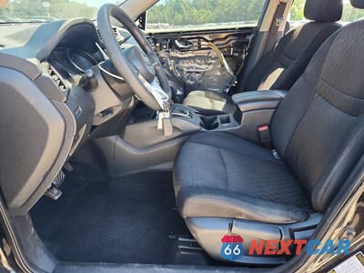 Zdjęcie 7 z 14 samochodu: 2017 NISSAN ROGUE S VIN:5N1AT2MV5HC817113 - miniatura