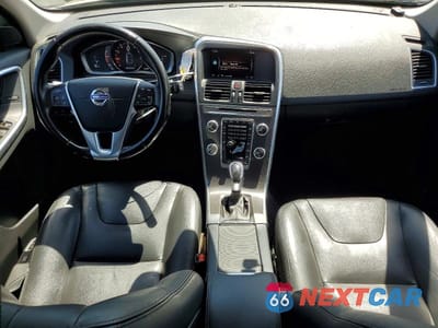 Zdjęcie 8 z 12 samochodu: 2016 VOLVO XC60 T5 PREMIER VIN:YV440MDKXG2820246 - miniatura