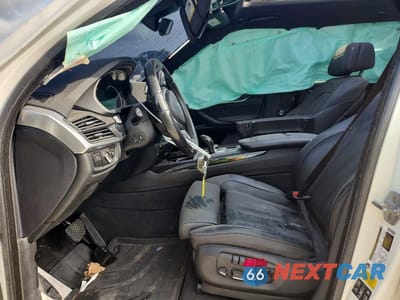 Zdjęcie 7 z 13 samochodu: 2018 BMW X5 XDRIVE35I VIN:5UXKR0C55JL070081 - miniatura
