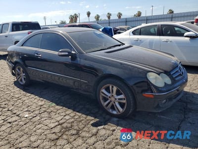 Czwarte zdjęcie samochodu z boku: 2008 MERCEDES-BENZ CLK 350 VIN:WDBTJ56J08F256122 - miniatura