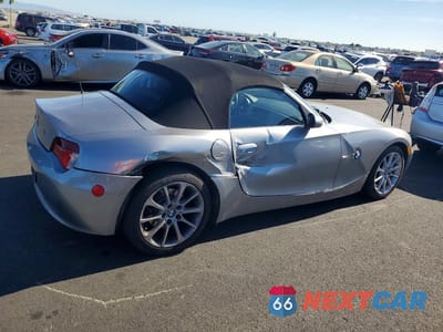 Trzecie zdjęcie samochodu z tyłu: 2006 BMW Z4 3.0 VIN:4USBU33556LW67797 - miniatura