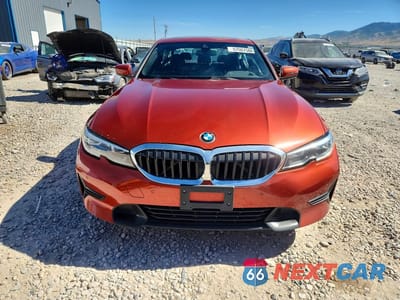 Piąte zdjęcie samochodu w środku: 2019 BMW 330XI VIN:WBA5R7C58KAJ83573 - miniatura
