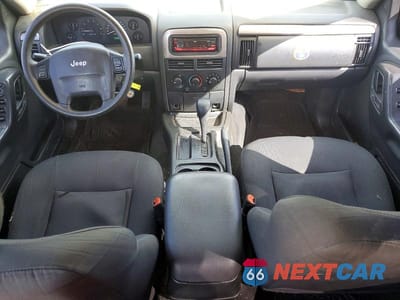 Zdjęcie 8 z 13 samochodu: 2002 JEEP GRAND CHEROKEE LAREDO VIN:1J4GX48S42C141396 - miniatura