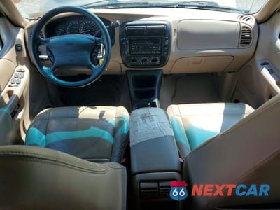 Zdjęcie 8 z 13 samochodu: 2000 FORD EXPLORER XLT VIN:1FMZU73E9YZC59245 - miniatura