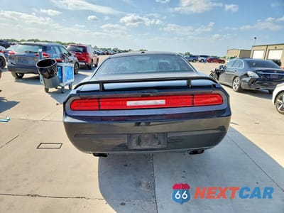 Zdjęcie 6 z 12 samochodu: 2013 DODGE CHALLENGER SXT VIN:2C3CDYAG3DH530402 - miniatura
