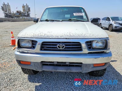Piąte zdjęcie samochodu w środku: 1996 TOYOTA TACOMA XTRACAB VIN:4TAWM72N0TZ100465 - miniatura