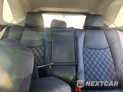 Zdjęcie 10 z 14 samochodu: 2024 TOYOTA RAV 4 VIN:JTMRWRFV3RD227962 - miniatura