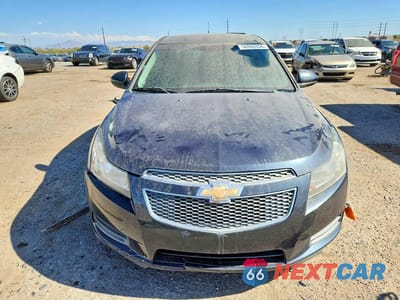 Piąte zdjęcie samochodu w środku: 2014 CHEVROLET CRUZE LT VIN:1G1PC5SBXE7339437 - miniatura
