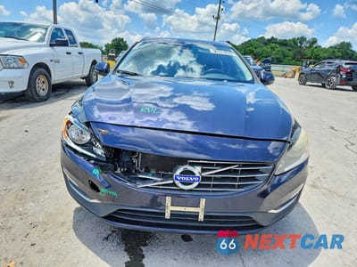 Piąte zdjęcie samochodu w środku: 2016 VOLVO V60 T5 PREMIER VIN:YV140MEK5G1297428 - miniatura