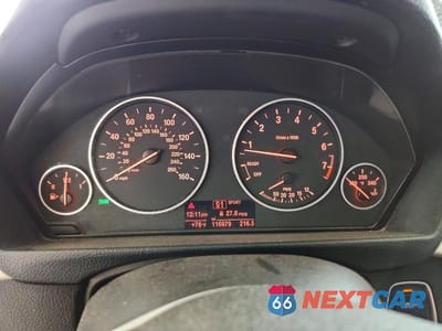 Zdjęcie 9 z 12 samochodu: 2014 BMW 320 I XDRIVE VIN:WBA3C3C54EF984008 - miniatura