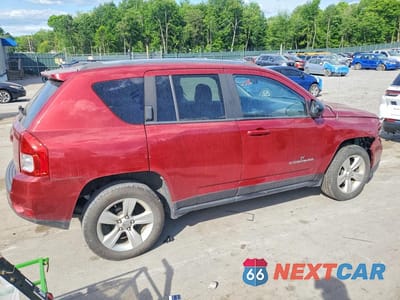 Trzecie zdjęcie samochodu z tyłu: 2013 JEEP COMPASS LATITUDE VIN:1C4NJDEBXDD196242 - miniatura