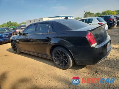 Drugie zdjęcie samochodu z przodu: 2018 CHRYSLER 300 S VIN:2C3CCABG9JH198731 - miniatura